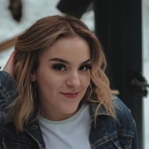 Meet your Posher, Hope